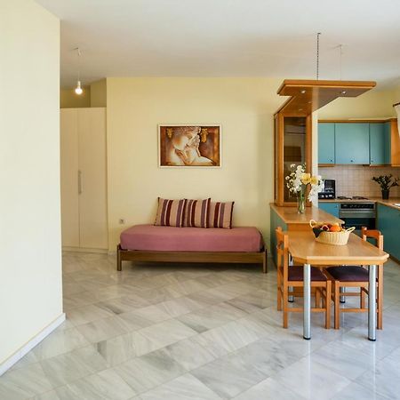 ريثيمنو Daisy Hotel Apartments المظهر الخارجي الصورة