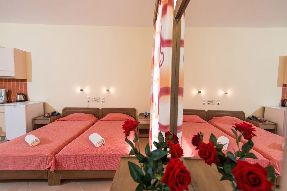 ريثيمنو Daisy Hotel Apartments المظهر الخارجي الصورة