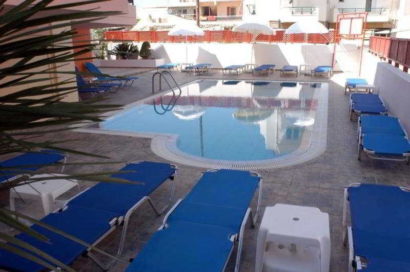 ريثيمنو Daisy Hotel Apartments المظهر الخارجي الصورة